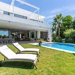 Вилла In Cabopino With Infinity Pool And Seaviews *