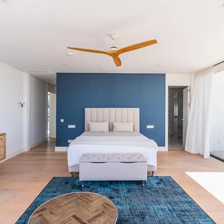 ヴィラ In Cabopino With Infinity Pool And Seaviews