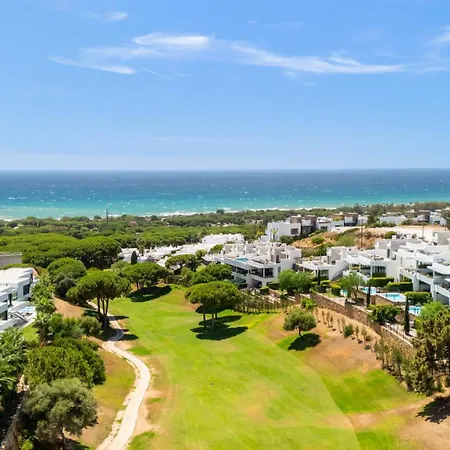 In Cabopino With Infinity Pool And Seaviews * マルベーリャ